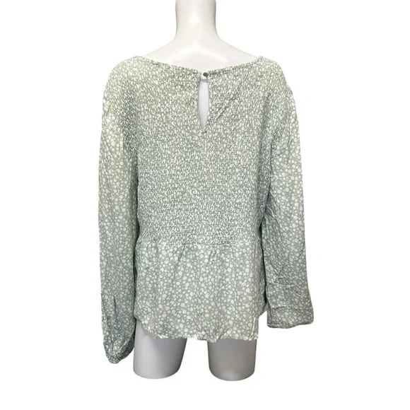 Cleo Green White Floral Milkmaid Smocked Long Puffy Sleeve Blouse Size XL - Picture 4 of 6